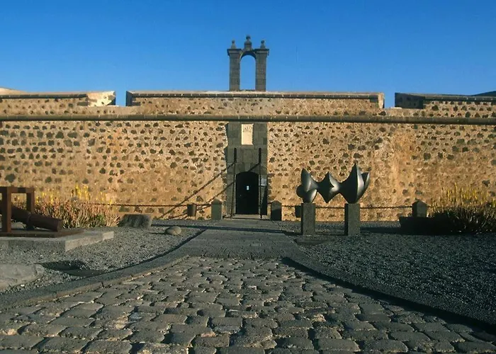 In - 1 Or 2 Bedrooms Appartement *