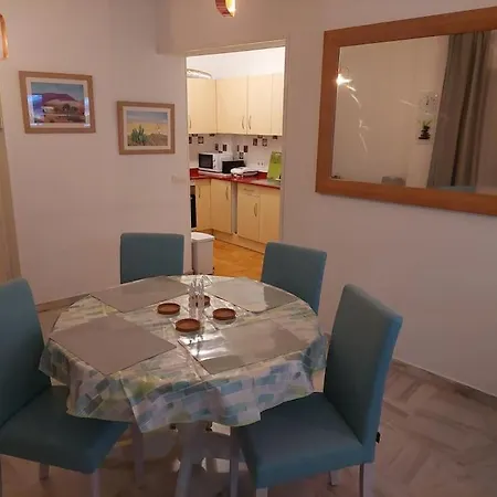 Lägenhet In - 1 Or 2 Bedrooms *