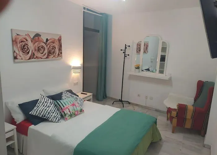 In - 1 Or 2 Bedrooms Διαμέρισμα *